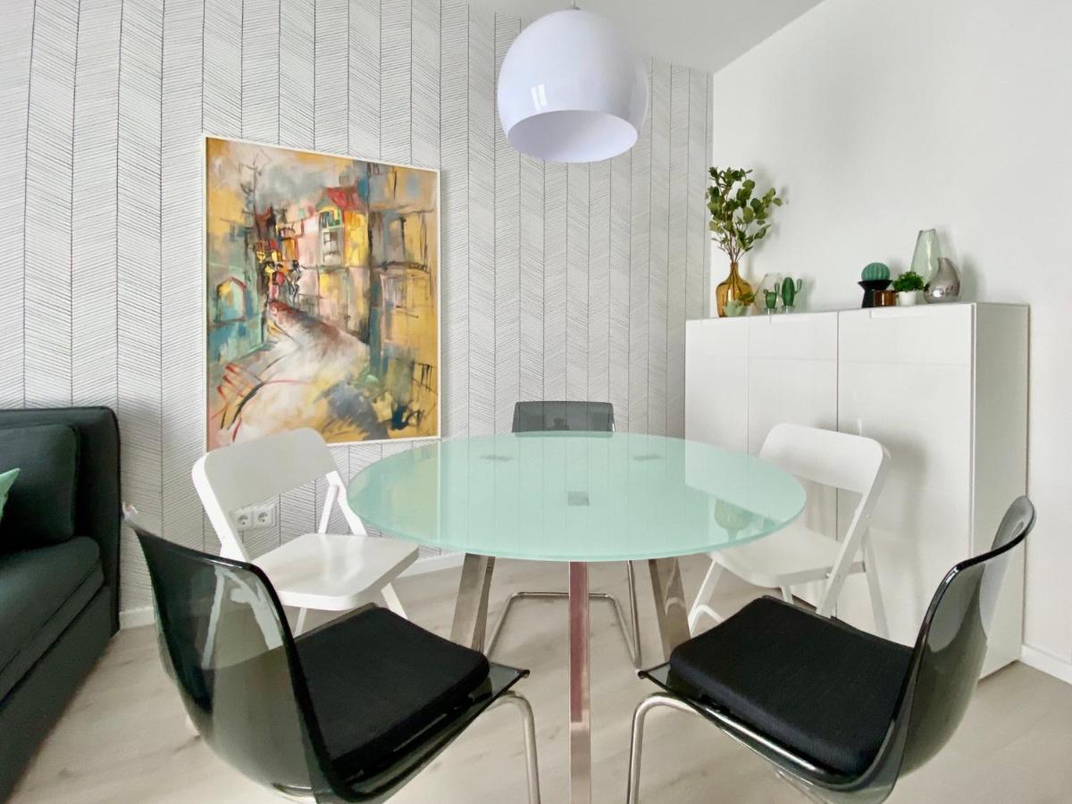 Modernes Apartment, Terrasse Und Garten Am Lilienthalpark Im Suedwesten Berlins Exterior foto