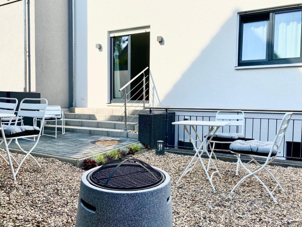 Modernes Apartment, Terrasse Und Garten Am Lilienthalpark Im Suedwesten Berlins Exterior foto